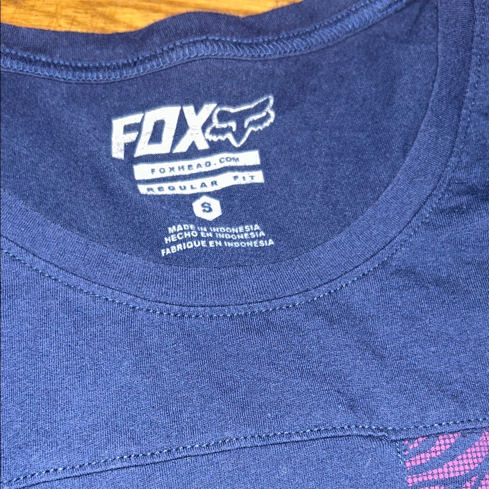 Fox Navy Tee with Subtle Pattern - Picture 2 of 5